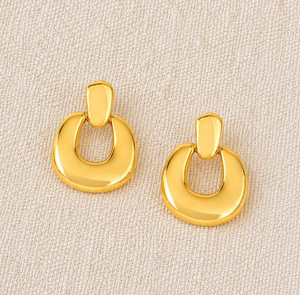 Cleo Hoops