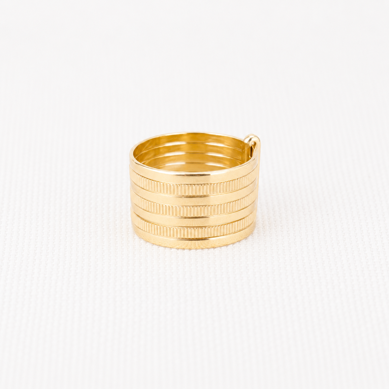 Avery Ring