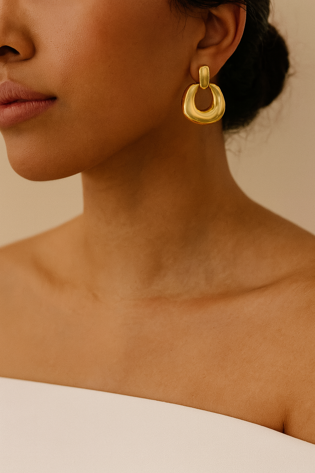 Cleo Hoops
