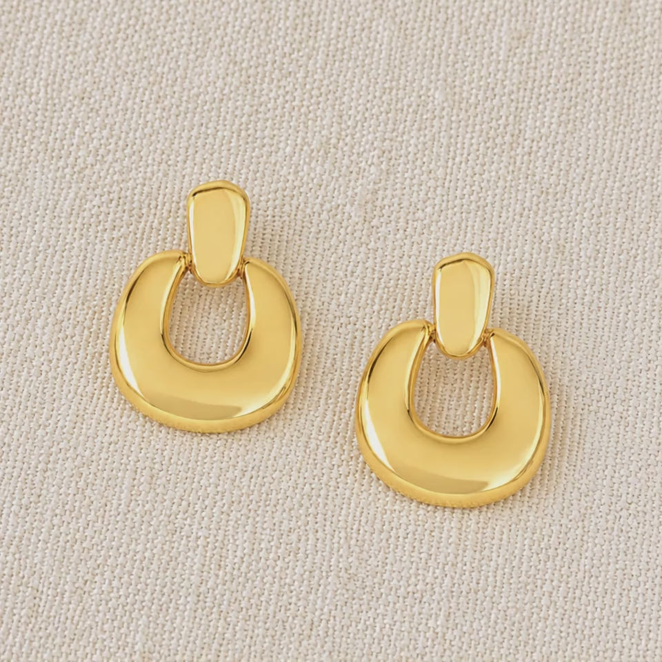 Cleo Hoops